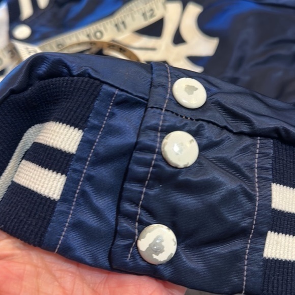 Yankees Vintage Bomber Jacket small navy snap coat vintage classic - Picture 9 of 14